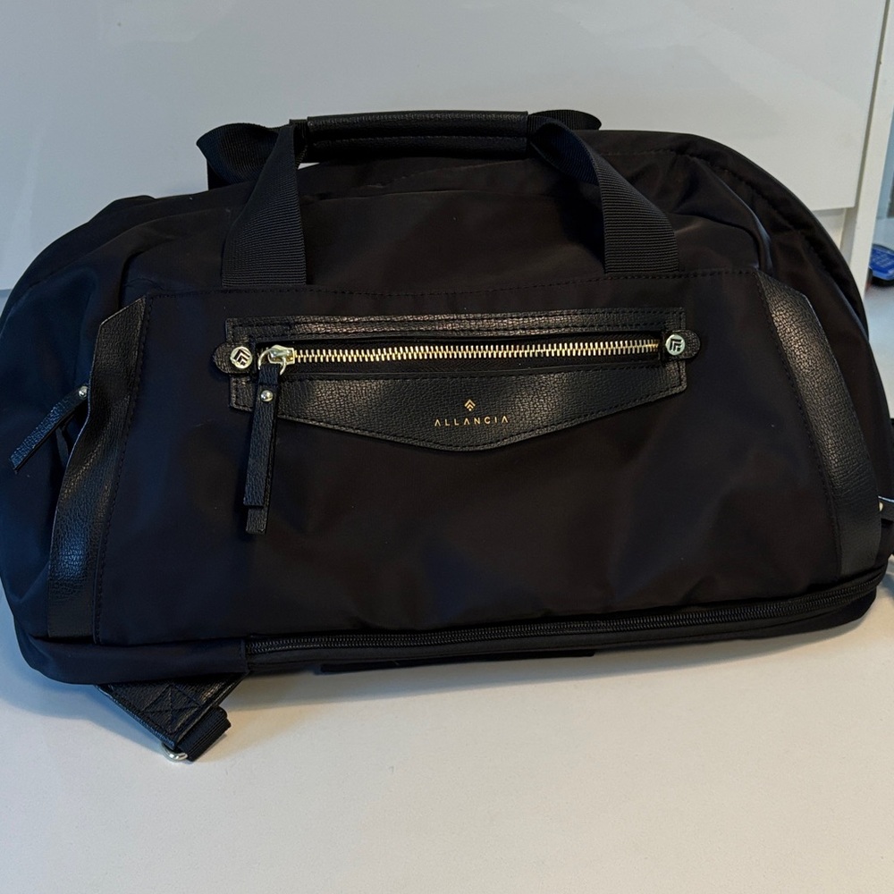Allancia Convertible Duffle Backpack